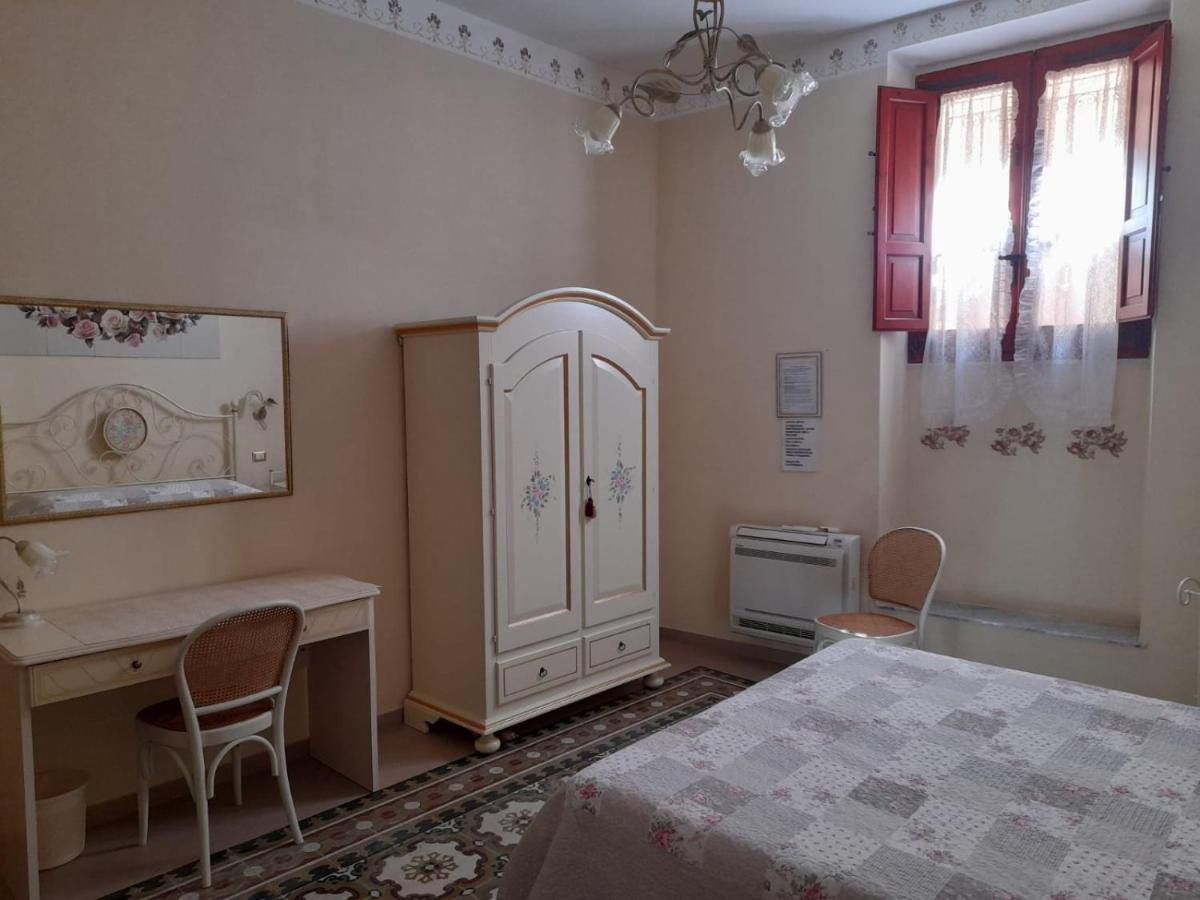 Oasi Ottocento Bed & Breakfast Quartu SantʼElena Exterior foto