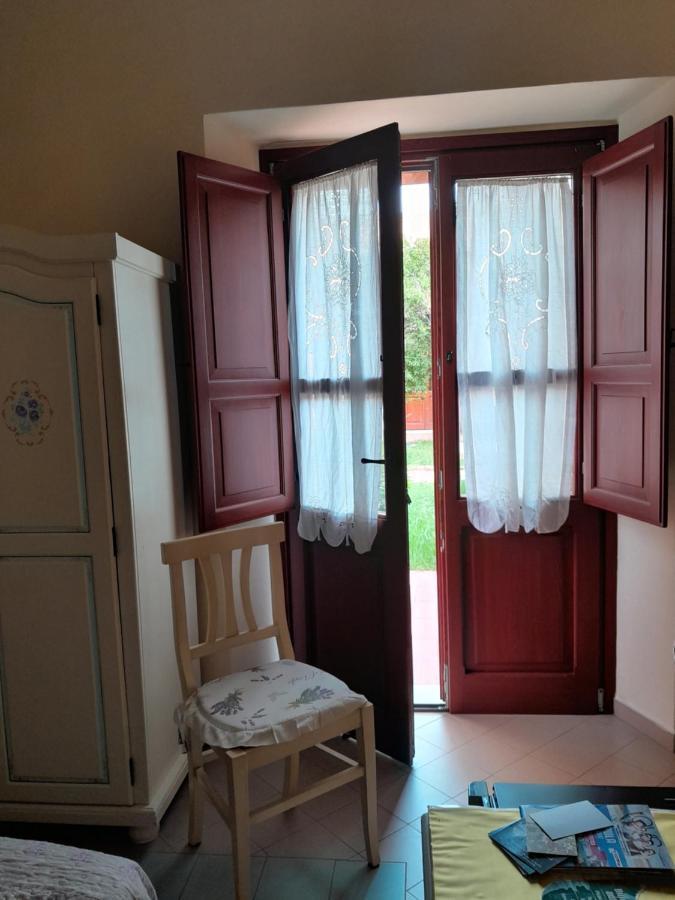 Oasi Ottocento Bed & Breakfast Quartu SantʼElena Exterior foto