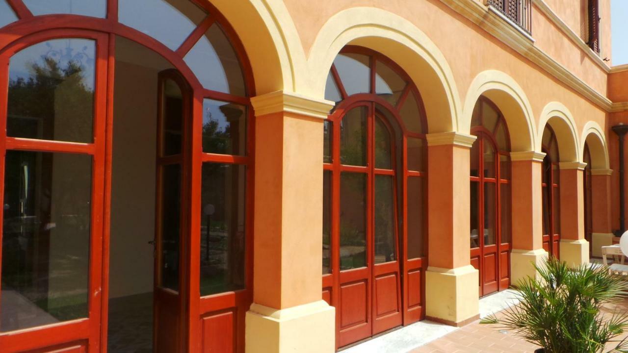 Oasi Ottocento Bed & Breakfast Quartu SantʼElena Exterior foto